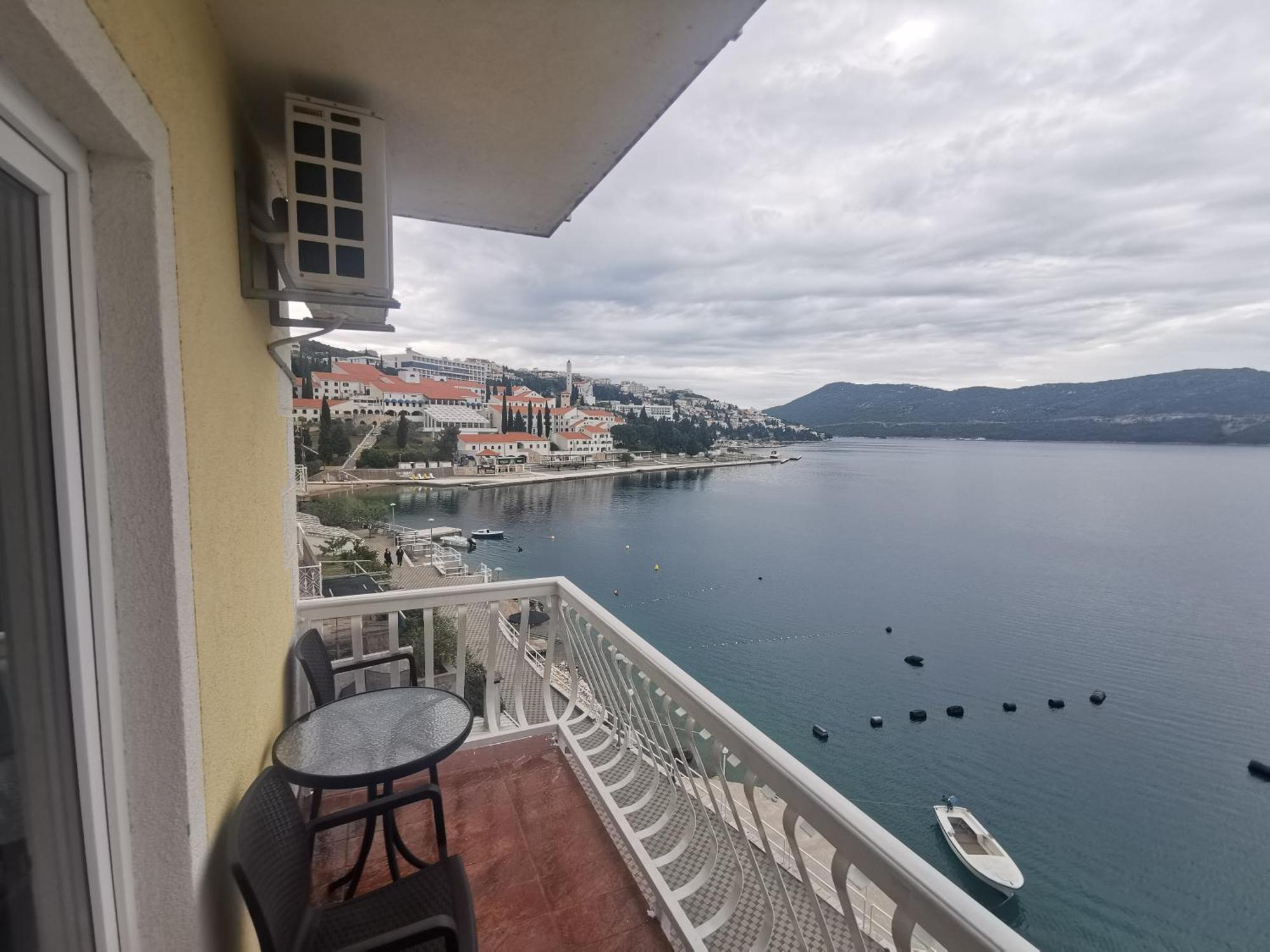 Apartmani Lezenic M Neum Room photo