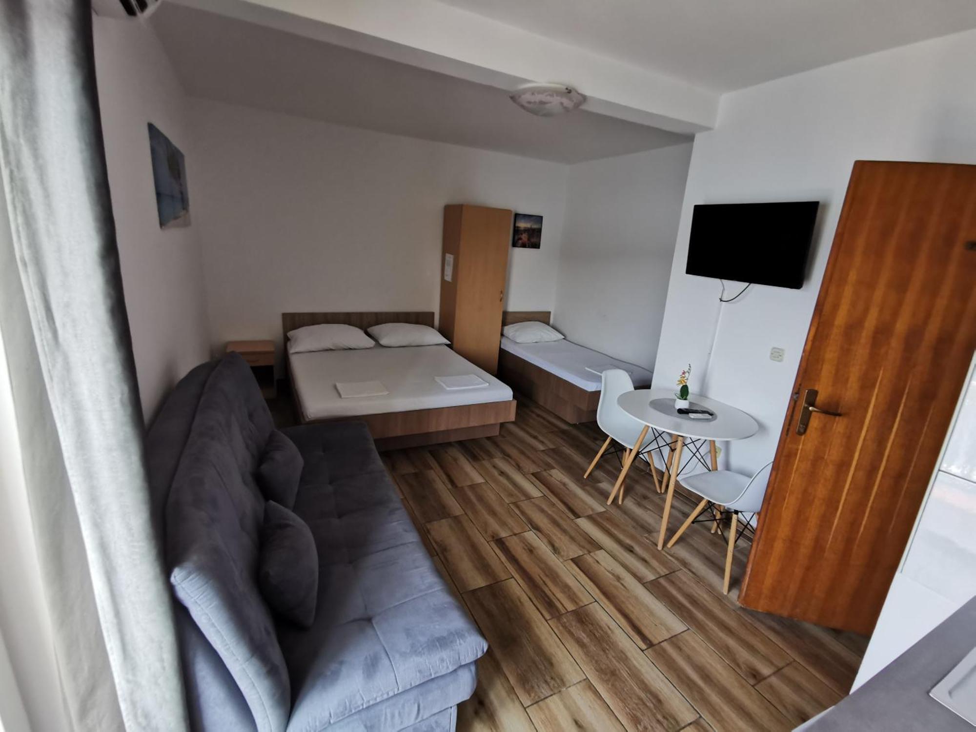 Apartmani Lezenic M Neum Exterior photo